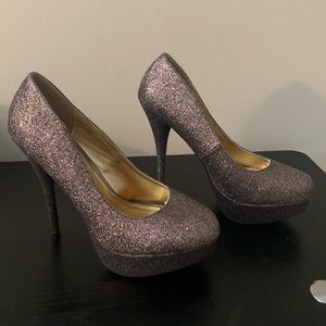 Purple/pink glitter pumps